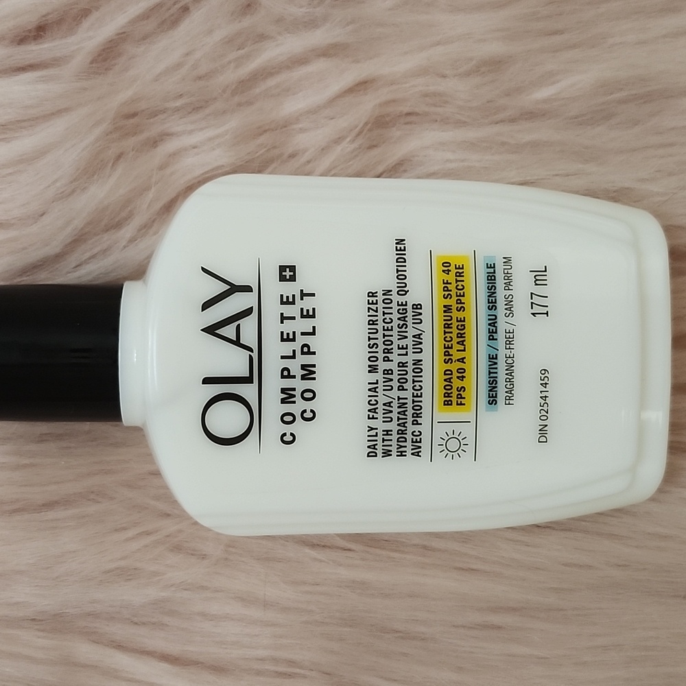 Brand New OLAY COMPLETE + DAILY FACIAL MOISTURIZER SENSITIVE [NO BOX]